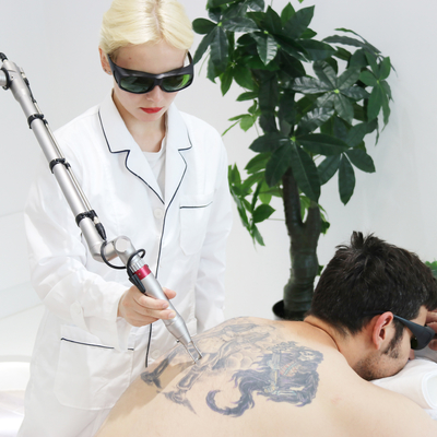 Wszystkie w jednej Picosecond Laser depilacji i ND YAG Laser maszyny do usuwania tatuaży