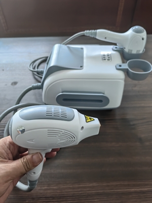 3.5 cali kolorowy ekran dotykowy 808nm Diodo Laser Depilation Machine dla salonów fryzjerskich
